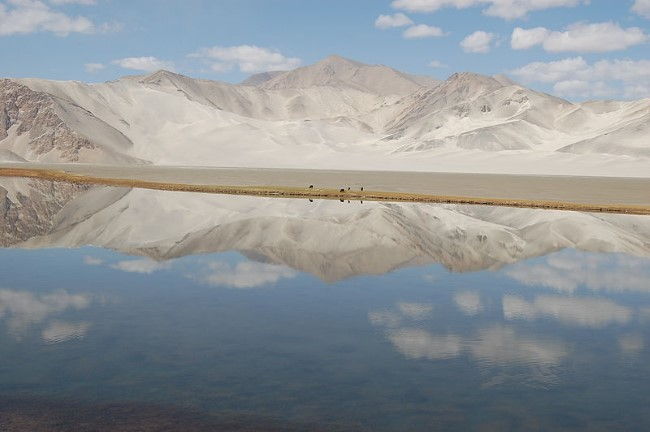 cycling-bucket-list-karakoram-highway