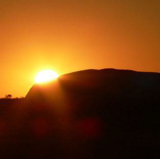 uluru-sunset-square