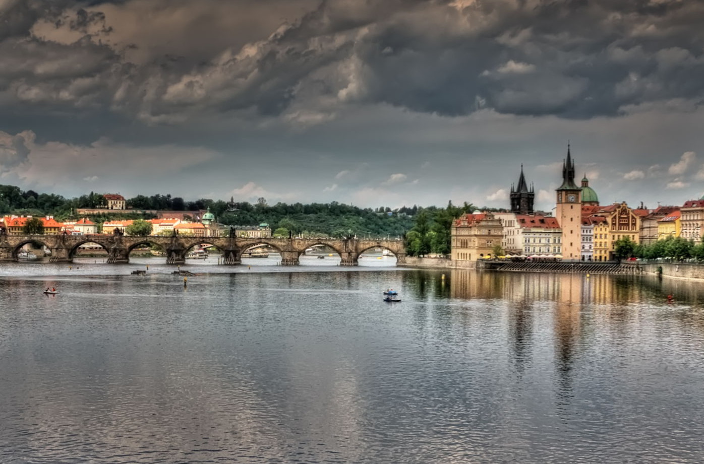 Vlatva River, Prague Pedro Szekely  