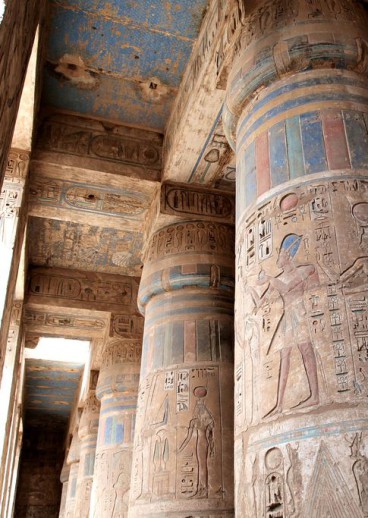 medinet-habu-temple-moon-flower-mm