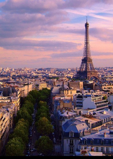 paris-france-eiffel-moyan-brenn