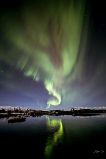 northern-lights-iceland-lovepro